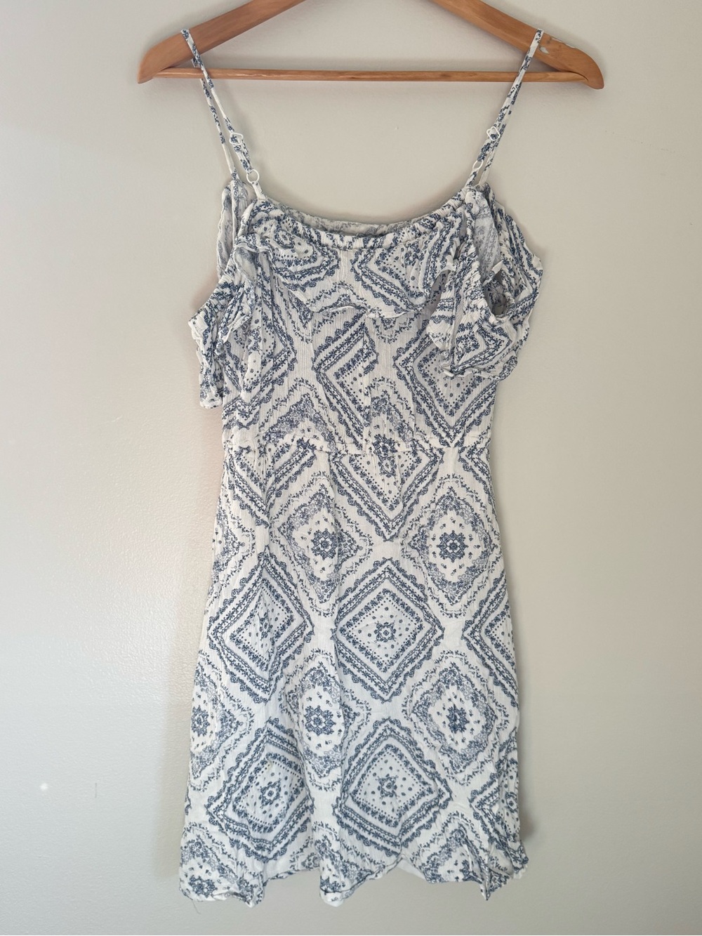 Confess Collection White & Blue Ruffle Off The Shoulder Sundress - Picture 6 of 8